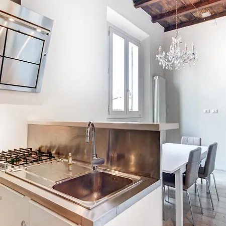 Dimora San Vitale Apartment